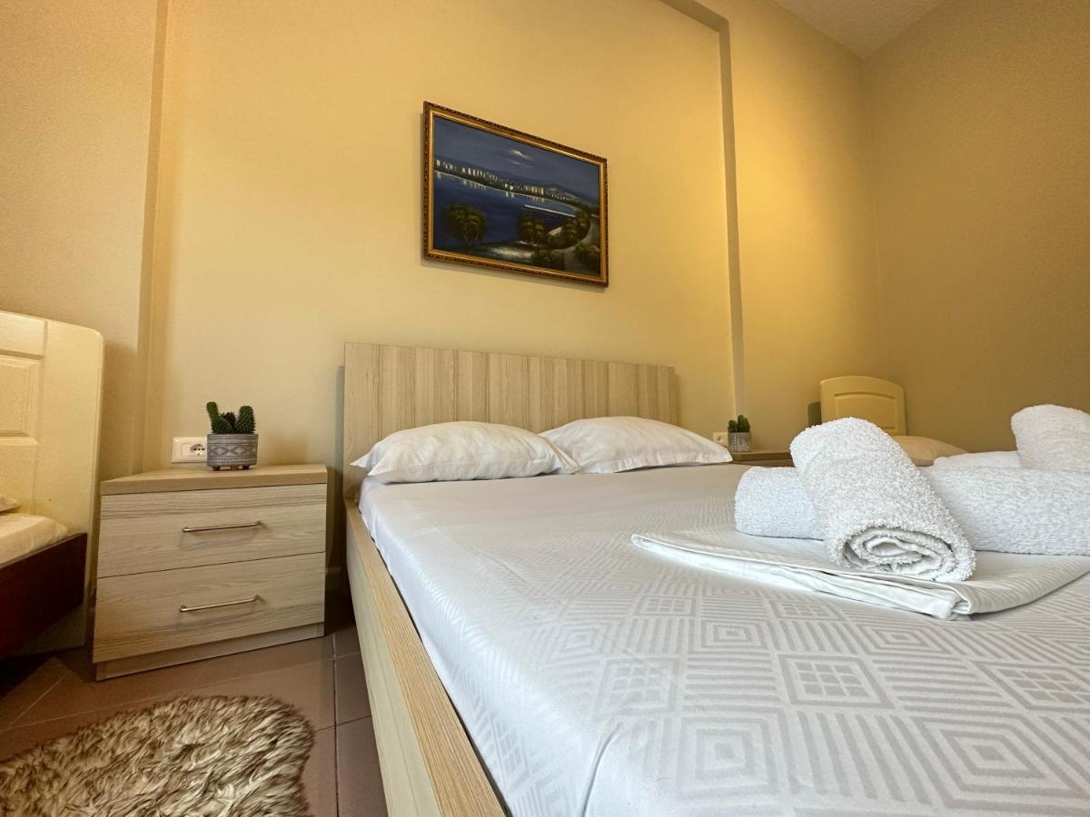 Rias Seaside Apartments Vlorë Exterior foto